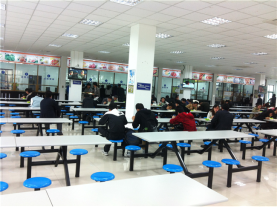 食堂承包讓企業(yè)輕裝上陣，提高競(jìng)爭(zhēng)力